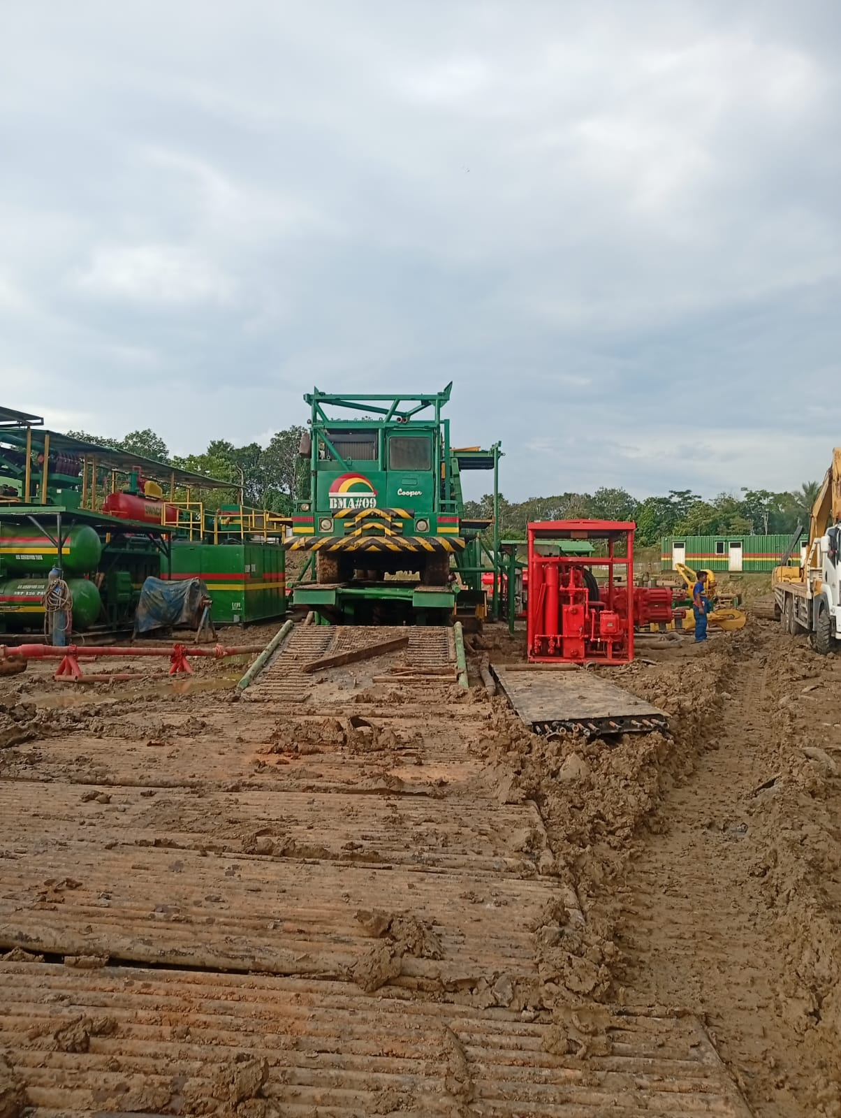 Picture of Drilling Rig at K-29 Wellsite